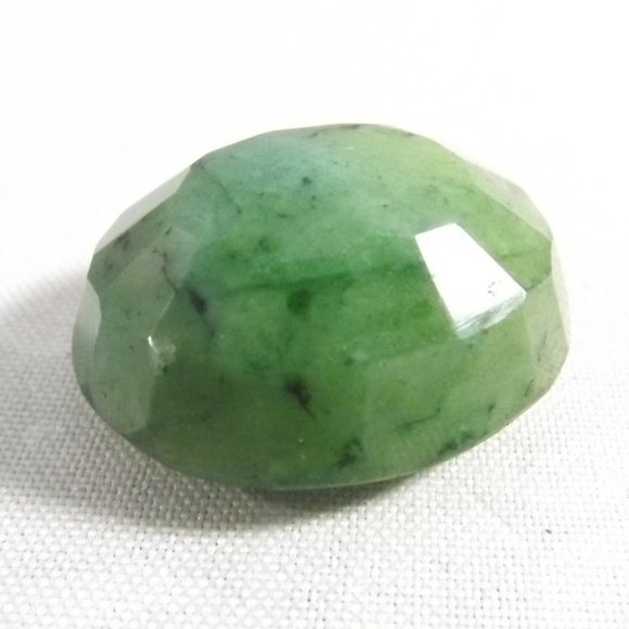 Natural Green Faceted Emerald Gemstone 80.05 ct. and 16 Grams - Picture 3 of 7
